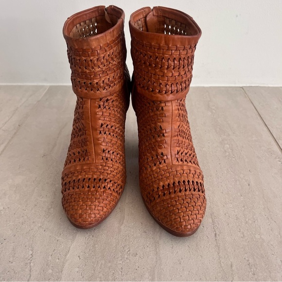 Rag & Bone Leather Newbury Bohemian Bootie Ankle Boots Size 39.5 - Picture 5 of 15